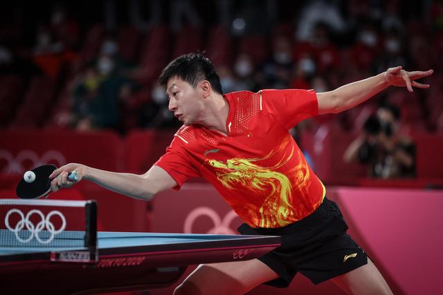 贝弗利：詹姆斯新赛季结束后不会马上退役 是否留在湖人要看东契奇