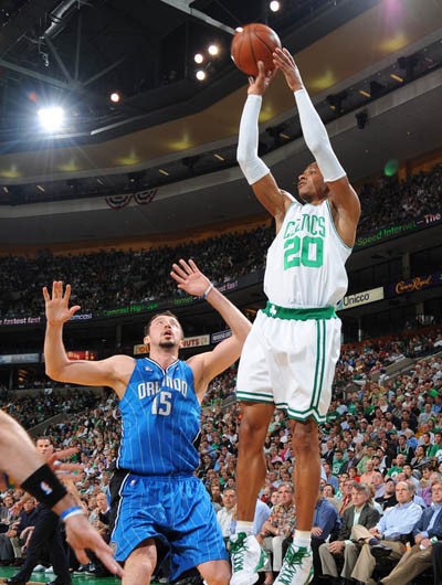 一个动作细 一个动作细